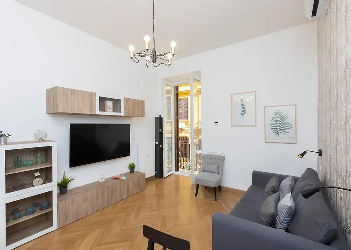 Apartment Germanico By In Rom
